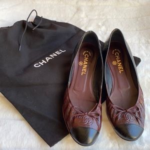 CHANEL Leather Ballet Flats size 9